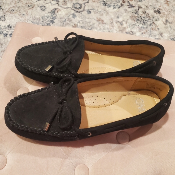 Chelsea Moreland Deanna size 8.5 Black Moccasins. - Picture 2 of 5
